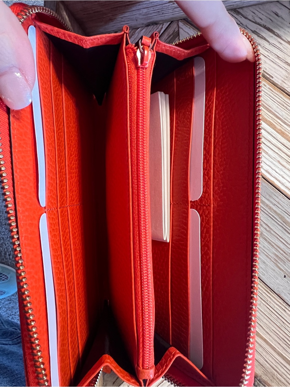 Gucci Soho long wallet GG Canvas Zip Wallet with Orange Trim NWOT - Picture 3 of 6